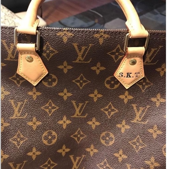 COPY - 40 mm bag mint condition , has initials ( SKT) - Picture 16 of 16